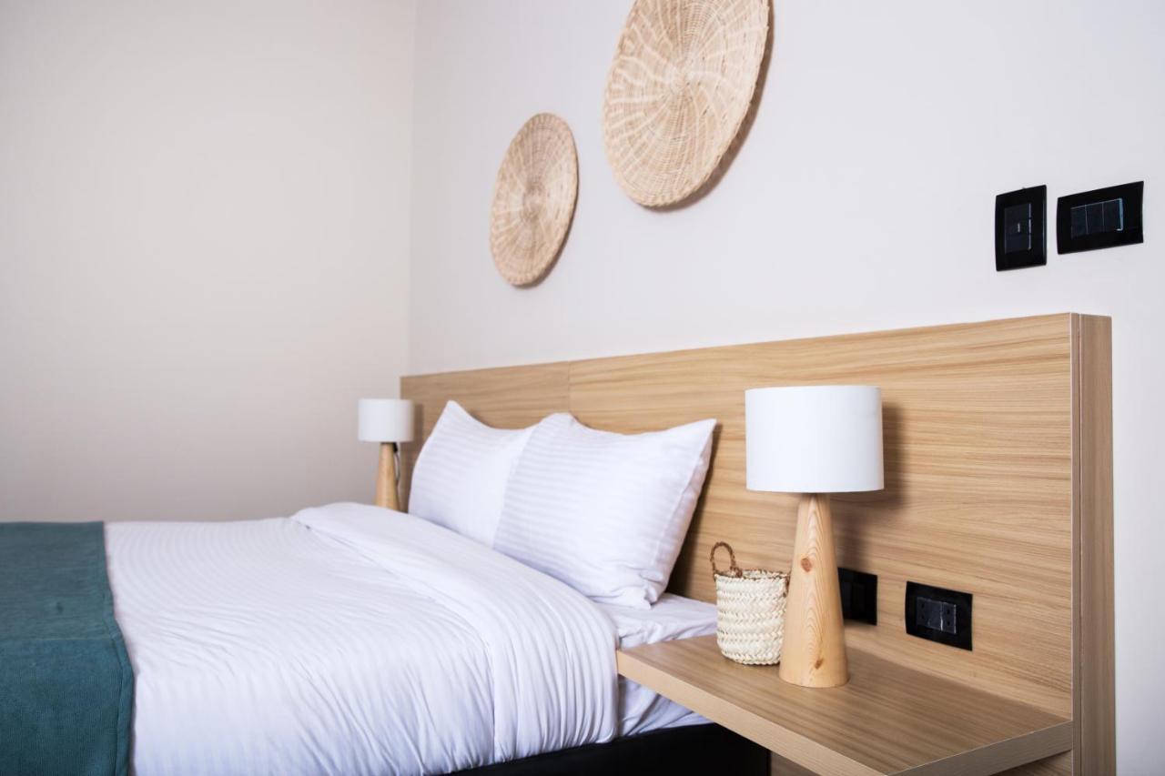 Hotel apartamentowy Redcon
