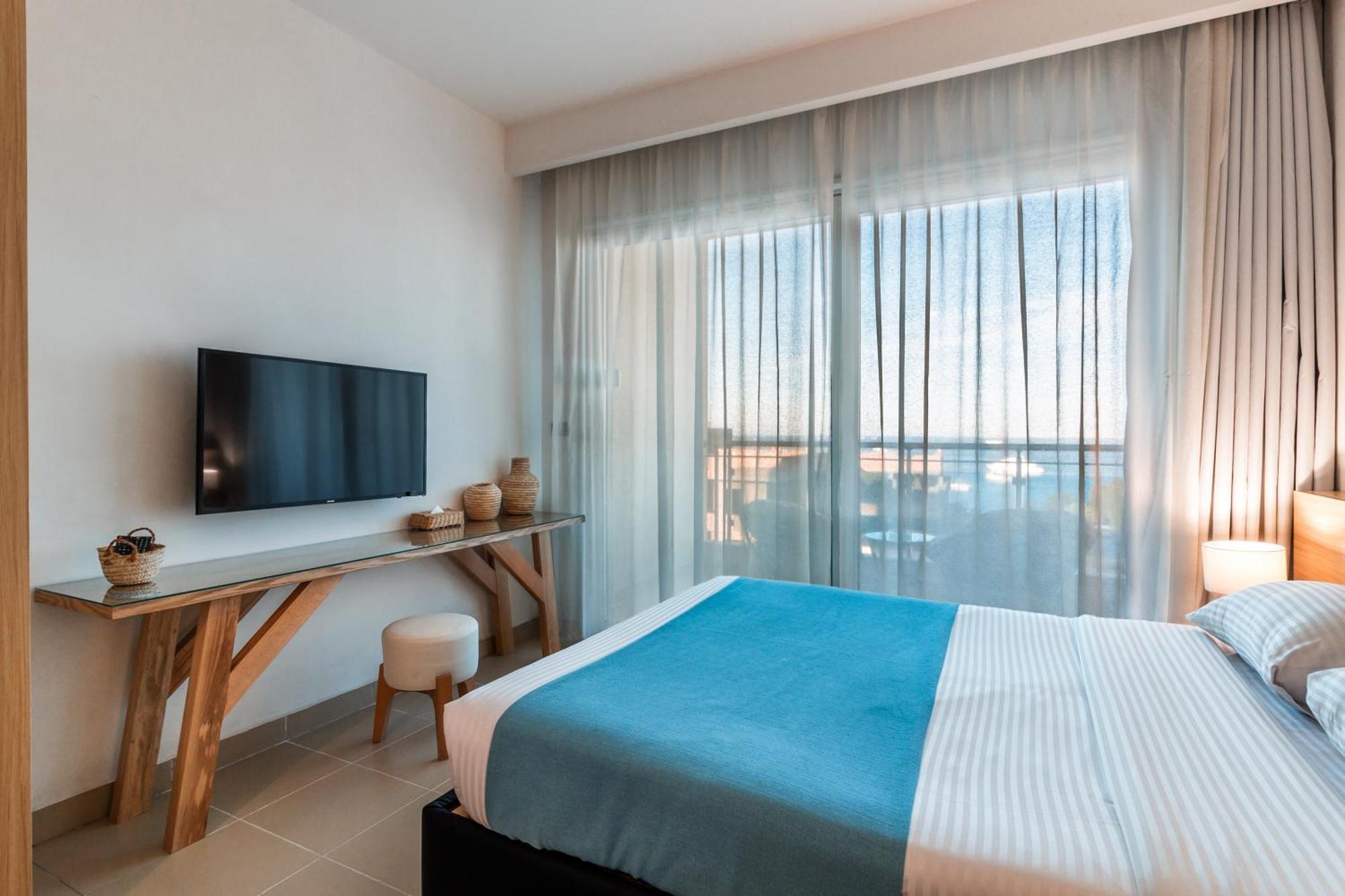 Hotel apartamentowy Redcon 3*
