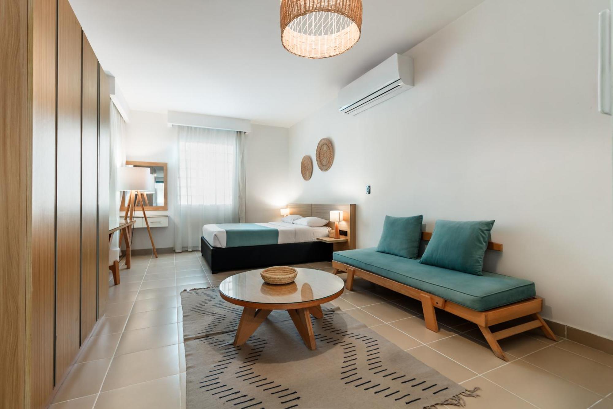 Hotel apartamentowy Redcon